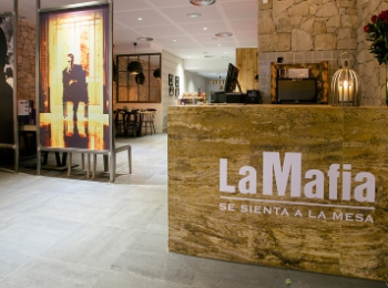 La Mafia se sienta en la Mesa continua con su crecimiento a pesar del Covid19